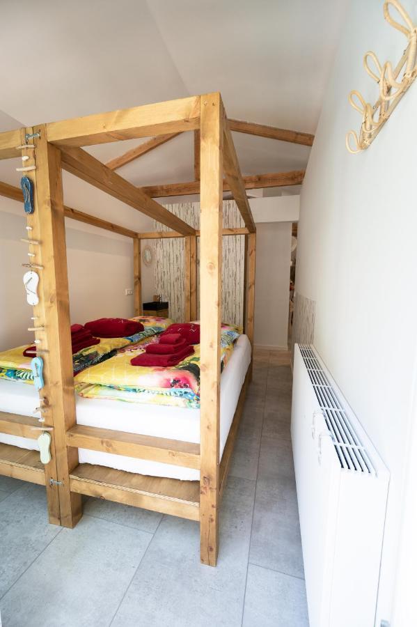 Zen-Bungalow No 2 Met Sauna En Hottub Rheezerveen Kültér fotó